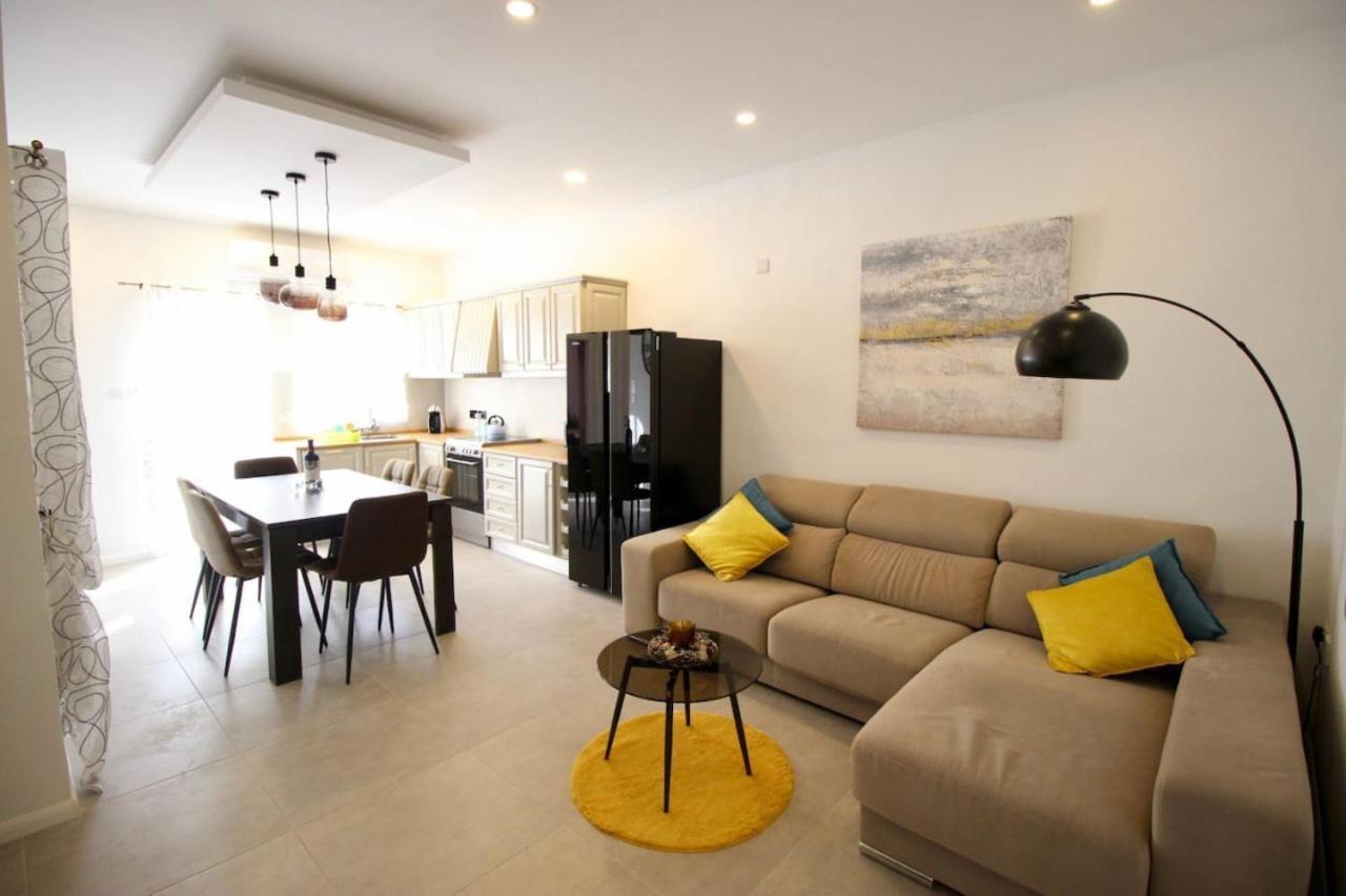 Gzira 3 Bedroom Apartment ภายนอก รูปภาพ