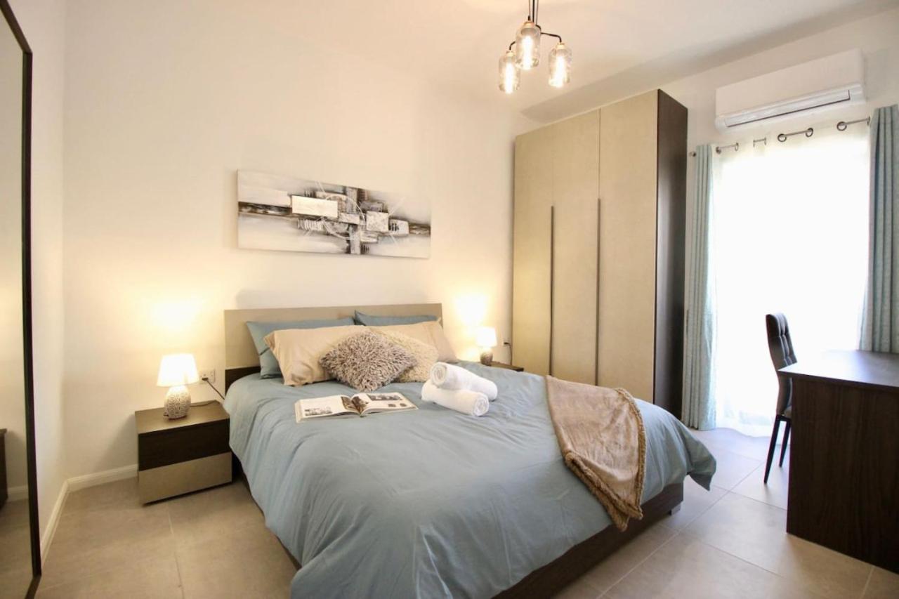 Gzira 3 Bedroom Apartment ภายนอก รูปภาพ